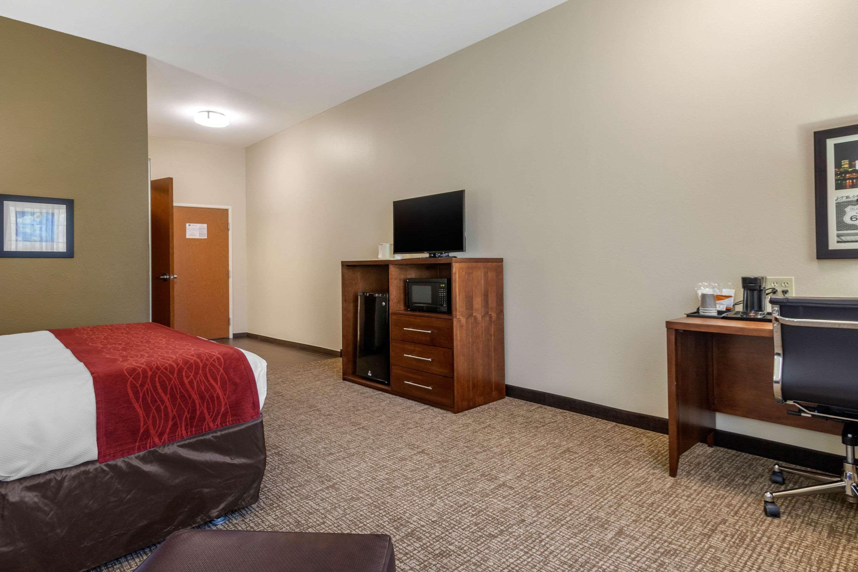 Comfort Inn & Suites Glenpool Zewnętrze zdjęcie